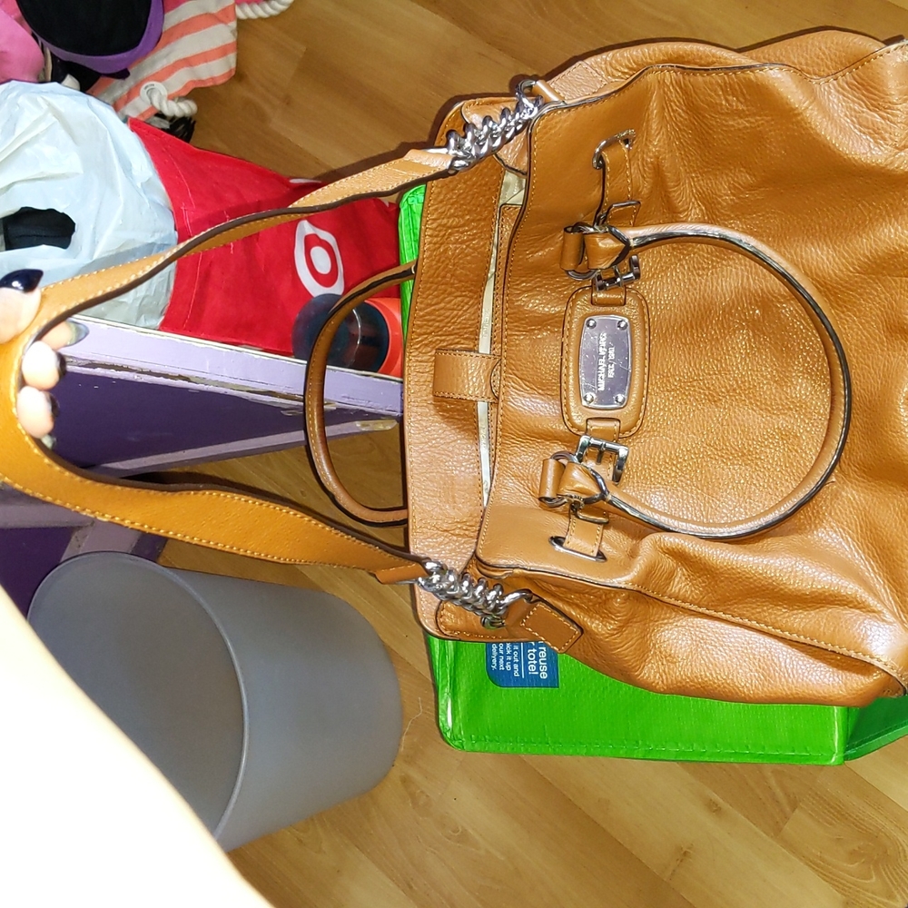 Michael kors purse